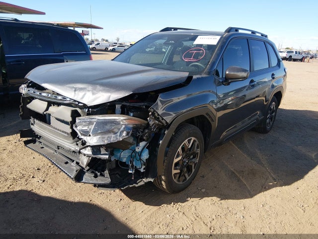 Subaru Forester Premium 2025 JF2SLDDC3SH583567 Image 2