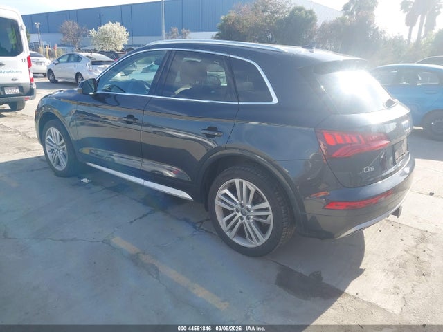 2019 AUDI Q5 WA1BNAFY3K2080070 Photo 2