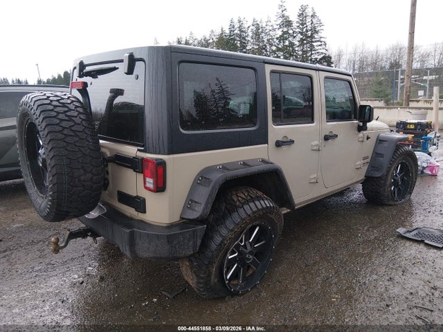 2018 JEEP WRANGLER JK UNLIMITED 1C4BJWDG3JL829550 Photo 3