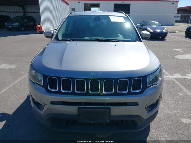 Jeep Compass Latitude 4x4 2018 3C4NJDBB4JT176692 Image 13