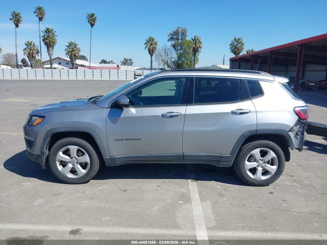 Jeep Compass Latitude 4x4 2018 3C4NJDBB4JT176692 Image 15