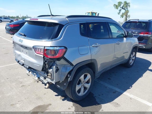 Jeep Compass Latitude 4x4 2018 3C4NJDBB4JT176692 Image 4