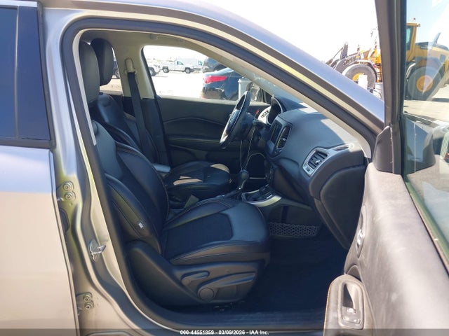 Jeep Compass Latitude 4x4 2018 3C4NJDBB4JT176692 Image 5