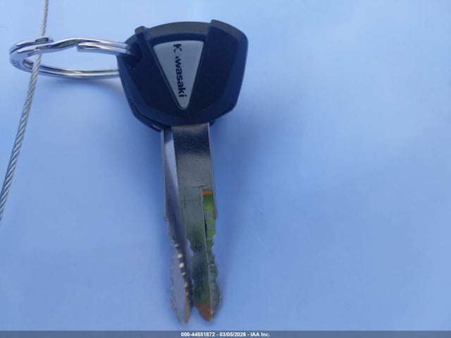 Kawasaki ZR900 2017 JKAZR2A19HDA18899 Image 11