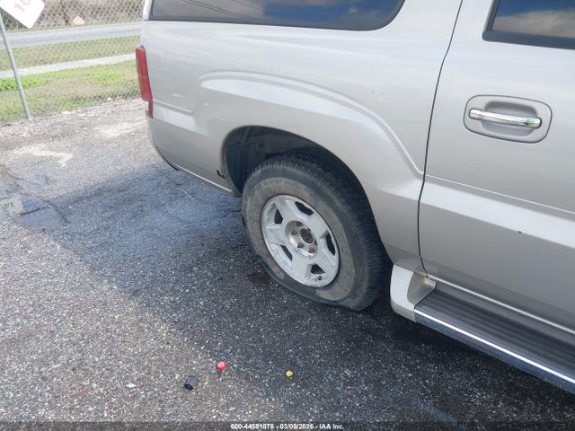 2005 CADILLAC ESCALADE ESV 3GYFK66N55G156123 Photo 5