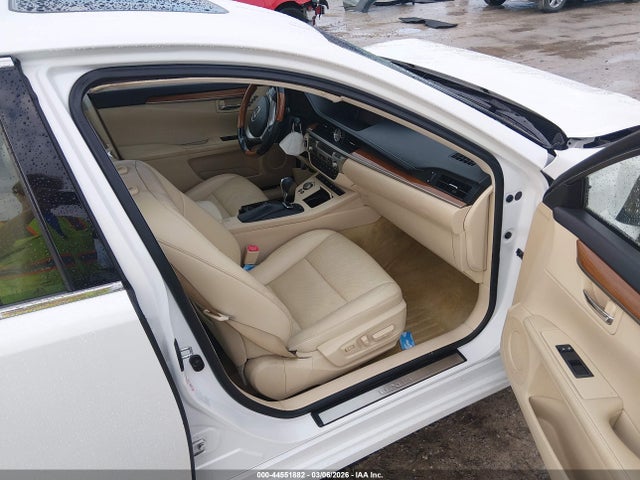 Aukcja sprzedaży 2014 Lexus Es 300h, vin: JTHBW1GG2E2044706, numer aukcji: 44551882
