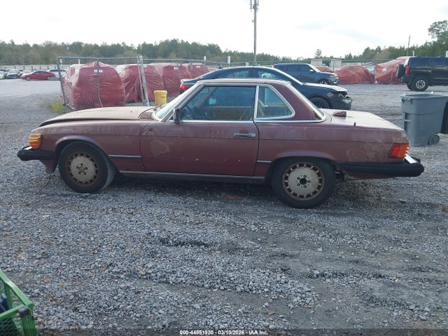 1986 Mercedes-benz 560 Sl მანქანა იყიდება აუქციონზე, vin: WDBBA48D5GA037990, აუქციონის ნომერი: 44551920