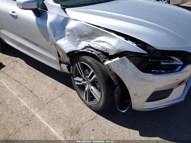 LYV102RK8JB117611 Volvo Xc60 T5 Momentum