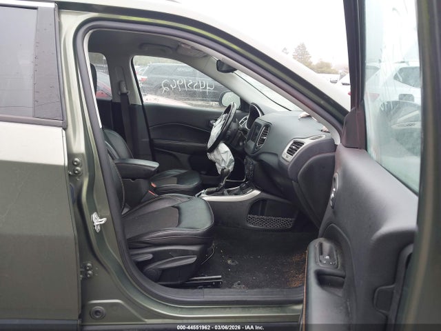 44551962 :رقم المزاد ، 3C4NJDBBXLT116578 vin ، 2020 Jeep Compass Latitude 4x4 مزاد بيع