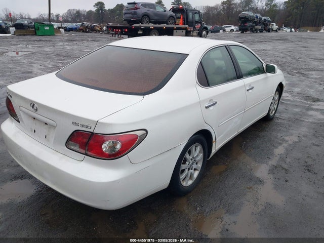 2004 Lexus Es 330 მანქანა იყიდება აუქციონზე, vin: JTHBA30GX45002351, აუქციონის ნომერი: 44551975
