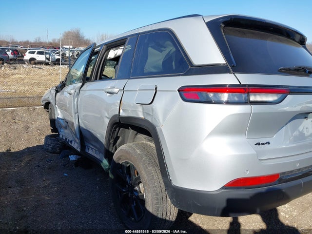 44551985 :رقم المزاد ، 1C4RJHAG4RC218257 vin ، 2024 Jeep Grand Cherokee Altitude 4x4 مزاد بيع
