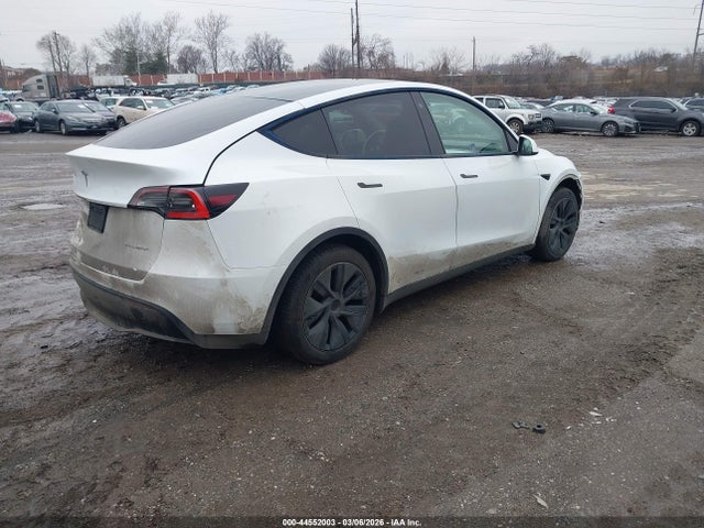 2021 Tesla Model Y Long Range Dual Motor All-wheel Drive მანქანა იყიდება აუქციონზე, vin: 5YJYGDEE5MF072264, აუქციონის ნომერი: 44552003