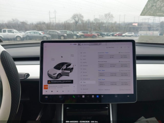 2021 Tesla Model Y Long Range Dual Motor All-wheel Drive მანქანა იყიდება აუქციონზე, vin: 5YJYGDEE5MF072264, აუქციონის ნომერი: 44552003