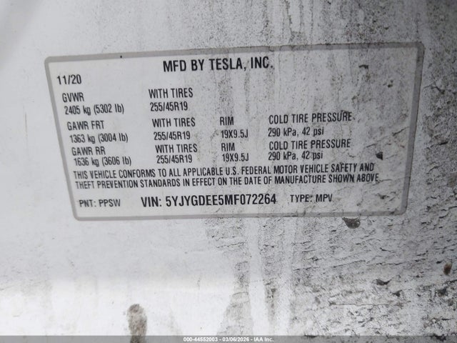 2021 Tesla Model Y Long Range Dual Motor All-wheel Drive მანქანა იყიდება აუქციონზე, vin: 5YJYGDEE5MF072264, აუქციონის ნომერი: 44552003