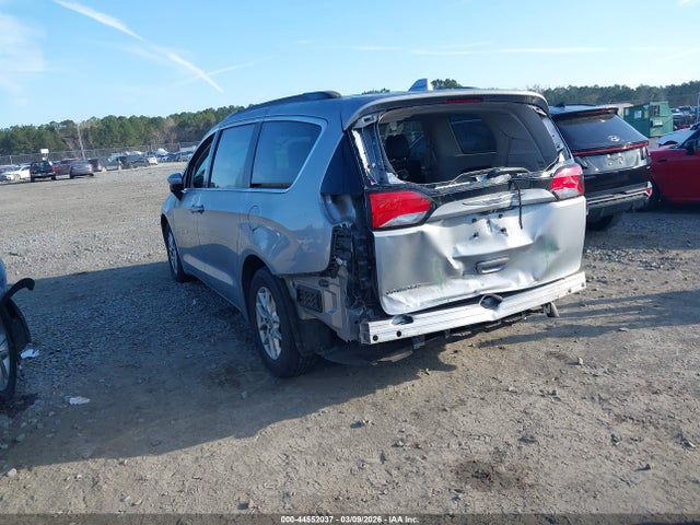 2020 CHRYSLER VOYAGER 2C4RC1DG7LR211881 Photo 2