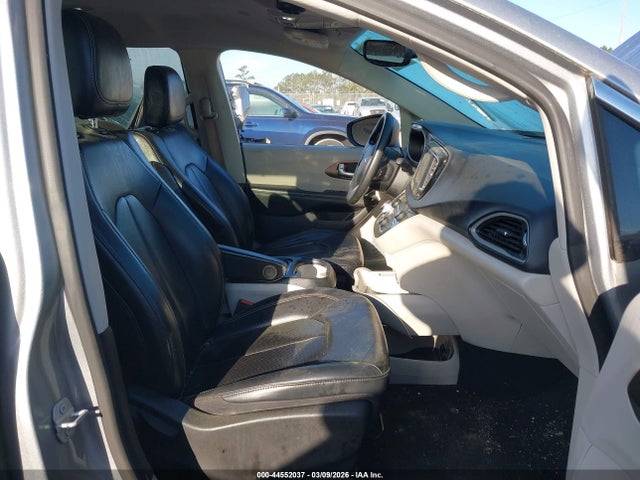 2020 CHRYSLER VOYAGER 2C4RC1DG7LR211881 Photo 4