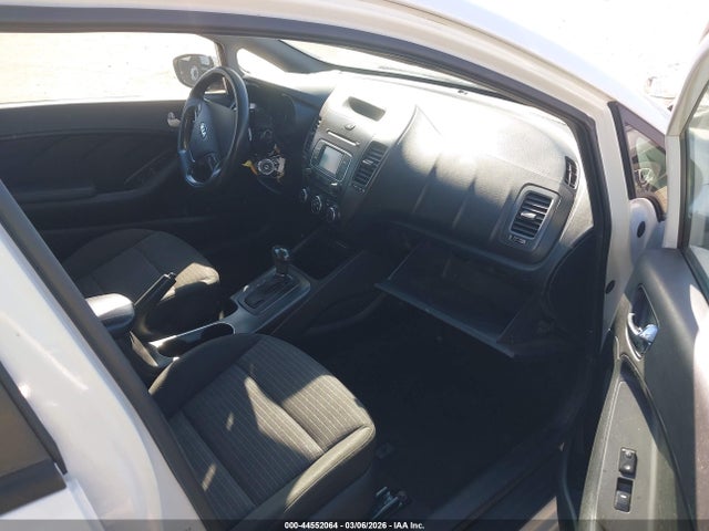 KNAFX4A65G5503386 KIA FORTE LX