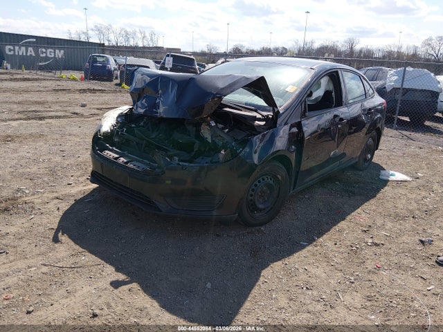 Ford FOCUS S 2015 1FADP3E20FL338830 Image 2