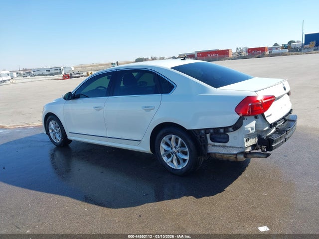 44552112 :رقم المزاد ، 1VWAS7A39GC055231 vin ، 2016 Volkswagen Passat 1.8t S مزاد بيع