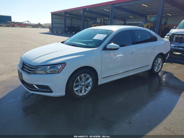44552112 :رقم المزاد ، 1VWAS7A39GC055231 vin ، 2016 Volkswagen Passat 1.8t S مزاد بيع