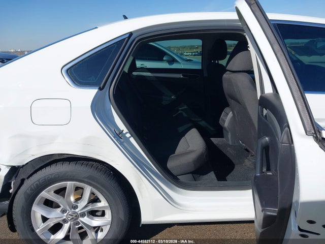 44552112 :رقم المزاد ، 1VWAS7A39GC055231 vin ، 2016 Volkswagen Passat 1.8t S مزاد بيع