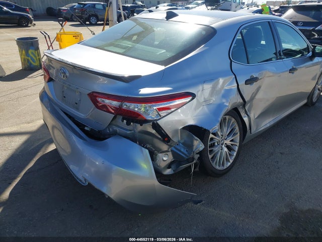 4T1B11HK4JU026902 Toyota CAMRY XLE