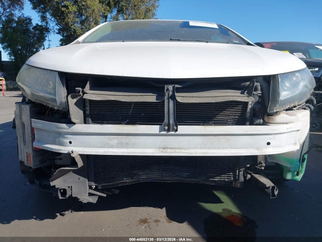 1G1RE6E4XEU114555 Chevrolet Volt