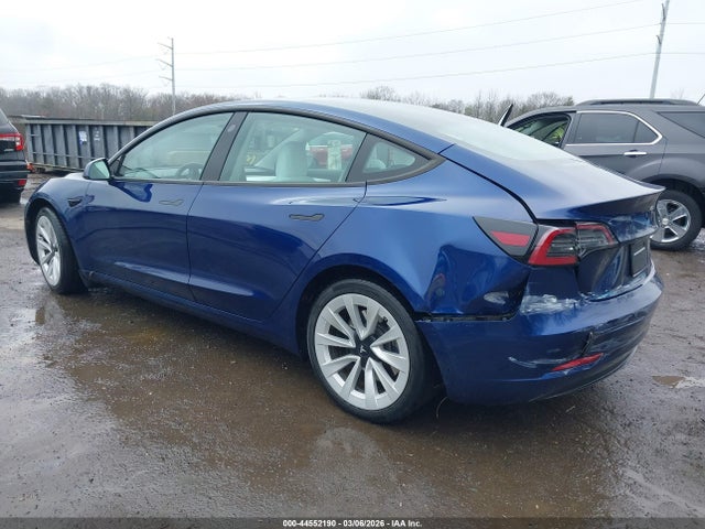 2021 Tesla Model 3 Long Range Dual Motor All-wheel Drive მანქანა იყიდება აუქციონზე, vin: 5YJ3E1EB8MF975433, აუქციონის ნომერი: 44552190