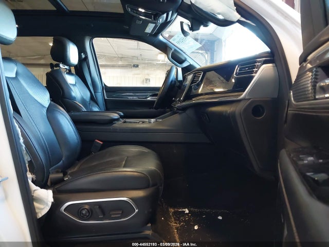 Продаж на аукціоні авто 2022 Jeep Wagoneer Series Ii 4x4, vin: 1C4SJVBT0NS127398, номер лоту: 44552193