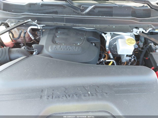 44552231 :رقم المزاد ، 3C6UR5DJ2NG440979 vin ، 2022 Ram 2500 Big Horn  4x4 6'4 Box مزاد بيع