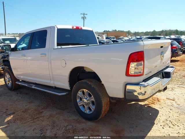 44552231 :رقم المزاد ، 3C6UR5DJ2NG440979 vin ، 2022 Ram 2500 Big Horn  4x4 6'4 Box مزاد بيع