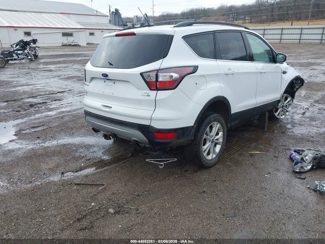 1FMCU9G94HUA01209 Ford ESCAPE SE