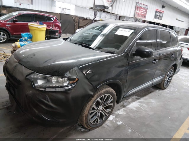 JA4AD2A38GZ008571 Mitsubishi Outlander Es