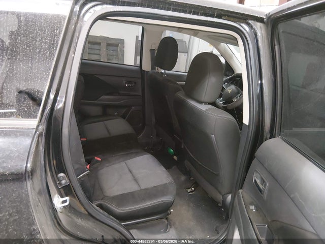 JA4AD2A38GZ008571 Mitsubishi Outlander Es