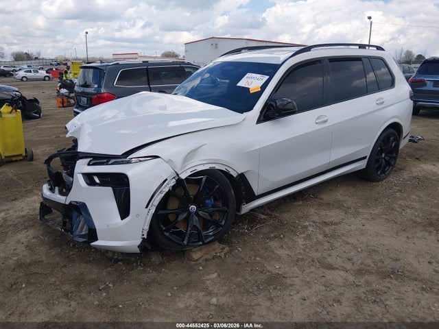 44552425 :رقم المزاد ، 5UX33EM06P9R31800 vin ، 2023 Bmw X7 M60i مزاد بيع