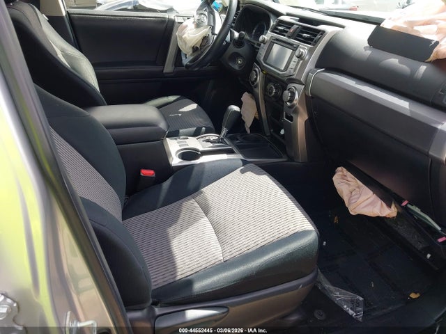 2014 TOYOTA 4RUNNER JTEZU5JR4E5071343 Photo 4