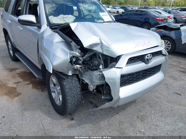 2014 TOYOTA 4RUNNER JTEZU5JR4E5071343 Photo 5