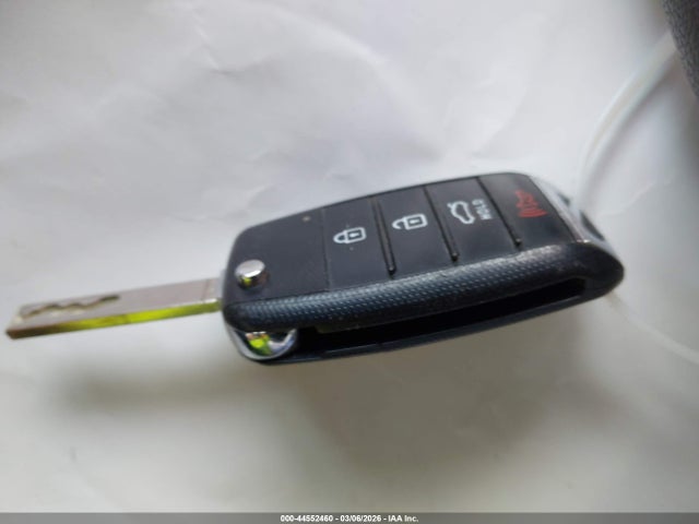 5XXGT4L31LG386854 KIA Optima Lx