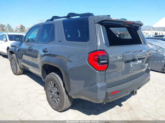 Toyota 4RUNNER SR5 2025 JTEVA5AR7S5004951 Image 3