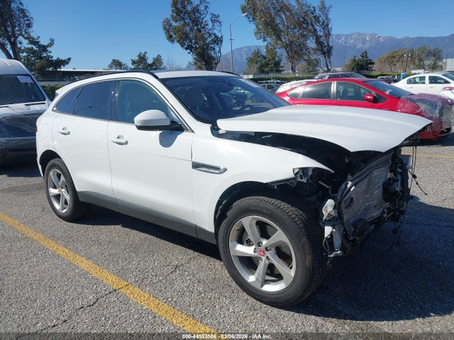 2017 JAGUAR F-PACE SADCJ2BV6HA489271 Photo 0