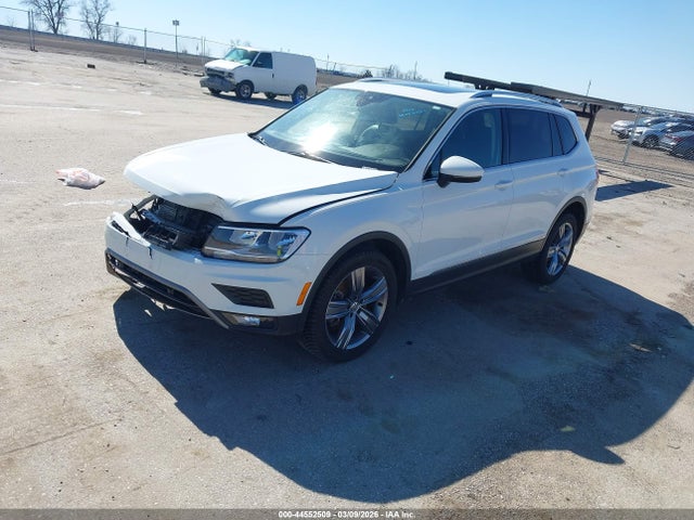 2020 VOLKSWAGEN TIGUAN 3VV2B7AXXLM130930 Photo 1
