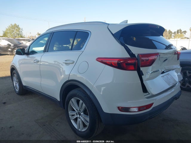 2018 KIA SPORTAGE KNDPM3AC7J7464313 Photo 2