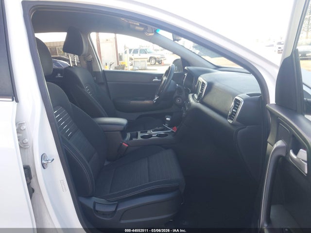 2018 KIA SPORTAGE KNDPM3AC7J7464313 Photo 4