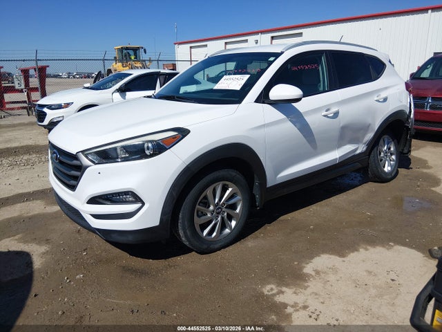 Hyundai TUCSON SE 2016 KM8J33A49GU041711 Image 2
