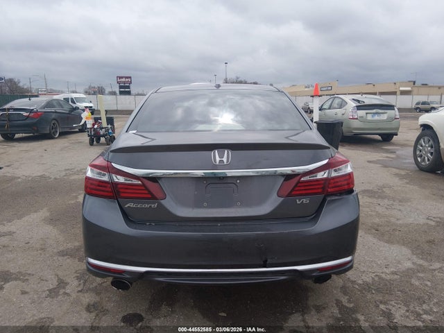 Aukcja sprzedaży 2017 Honda Accord Ex-l V6, vin: 1HGCR3F88HA008677, numer aukcji: 44552585