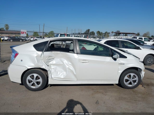 Toyota Prius Four 2015 JTDKN3DU3F0449335 Image 14