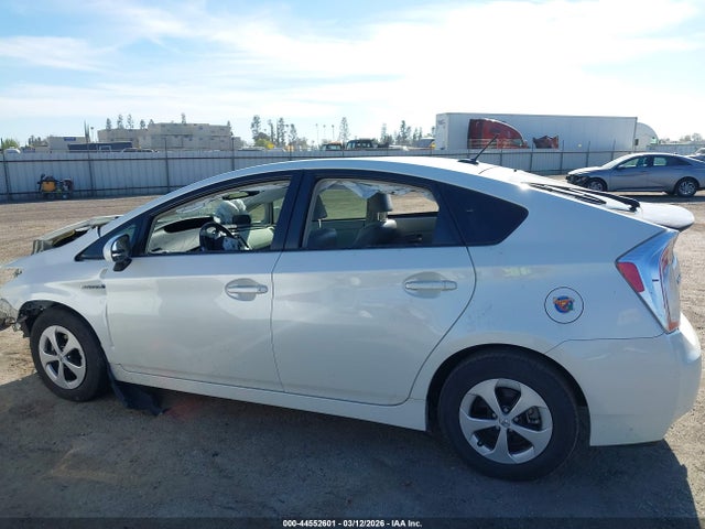 Toyota Prius Four 2015 JTDKN3DU3F0449335 Image 15