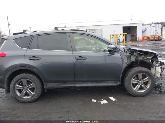 2015 Toyota Rav4 Xle მანქანა იყიდება აუქციონზე, vin: JTMRFREVXFD162475, აუქციონის ნომერი: 44552603