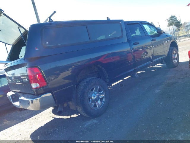 44552617 :رقم المزاد ، 3C6UR5HJ3HG517065 vin ، 2017 Ram 2500 Tradesman  4x4 8' Box مزاد بيع
