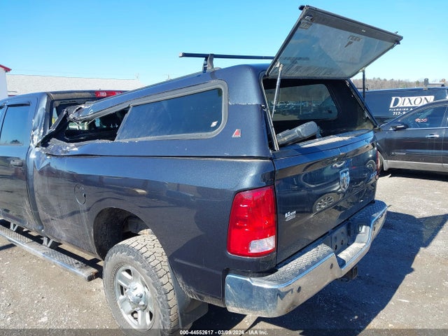 44552617 :رقم المزاد ، 3C6UR5HJ3HG517065 vin ، 2017 Ram 2500 Tradesman  4x4 8' Box مزاد بيع